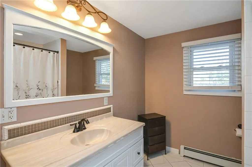 12 Price Lane Smithfield RI 02917