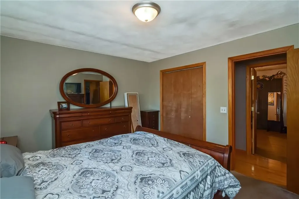 12 Price Lane Smithfield RI 02917