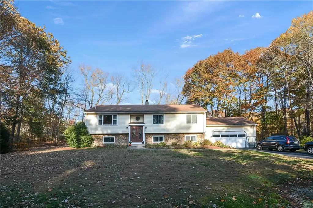 12 Price Lane Smithfield RI 02917