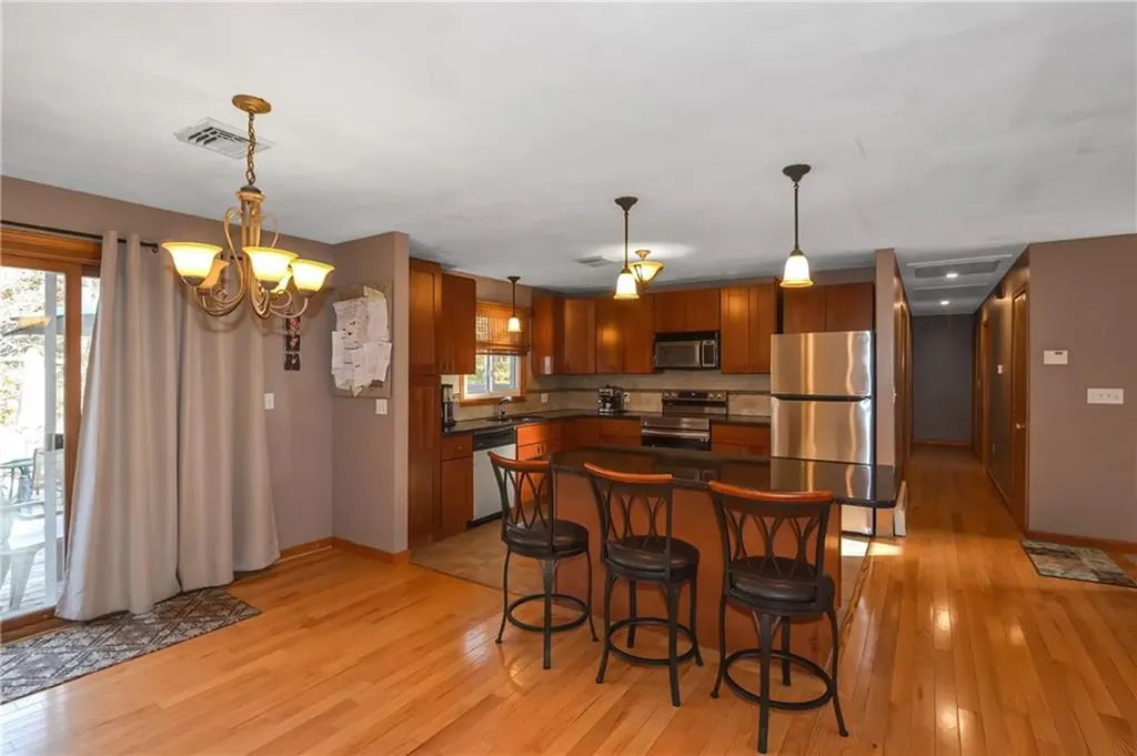 12 Price Lane Smithfield RI 02917