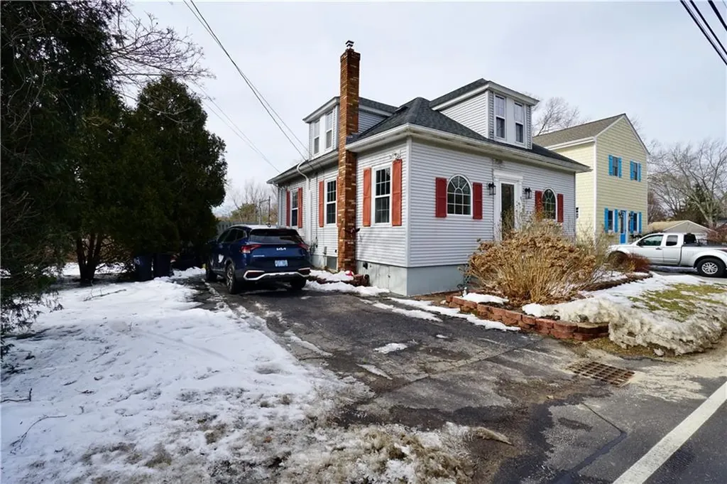 139 Palmer Avenue Warwick RI 02889