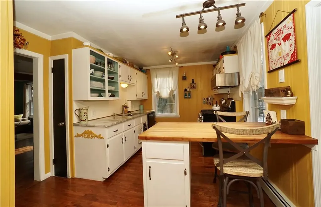 139 Palmer Avenue Warwick RI 02889