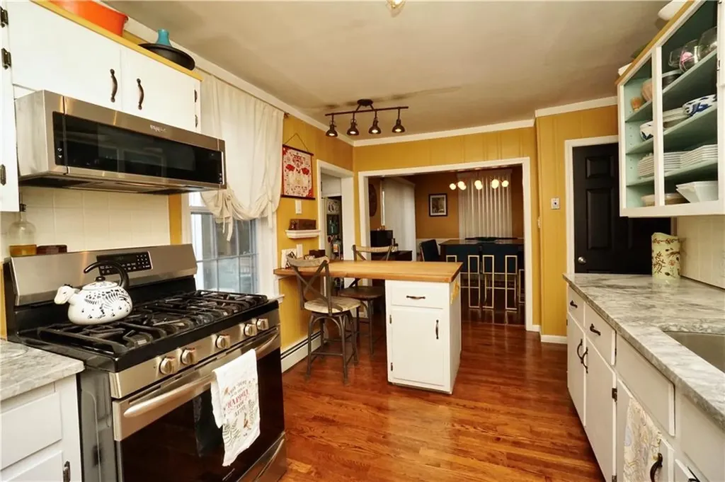 139 Palmer Avenue Warwick RI 02889