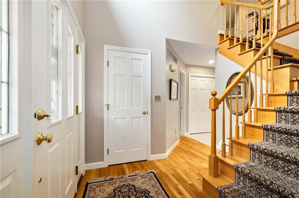 90 Signal Ridge Way East Greenwich RI 02818