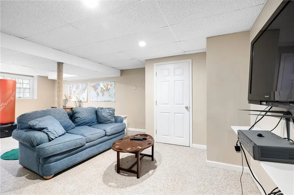 90 Signal Ridge Way East Greenwich RI 02818