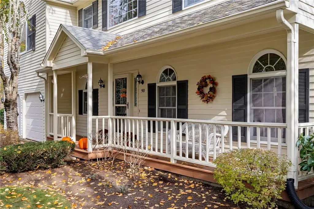 90 Signal Ridge Way East Greenwich RI 02818