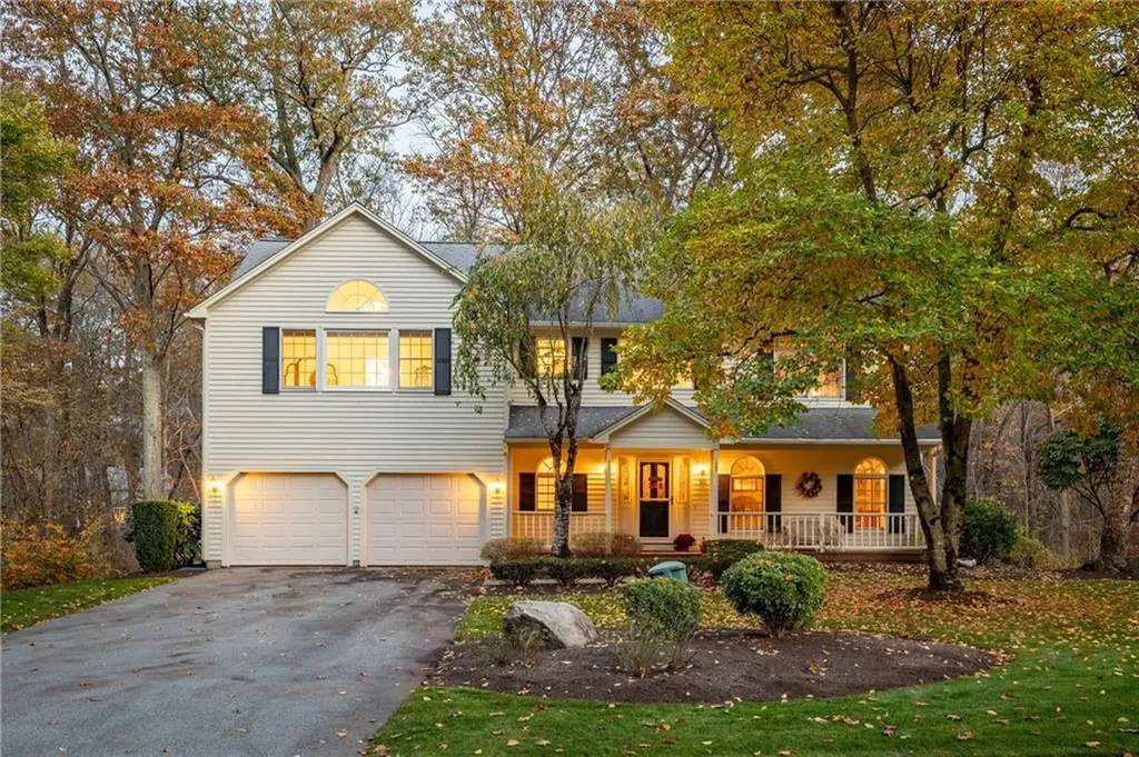 90 Signal Ridge Way East Greenwich RI 02818