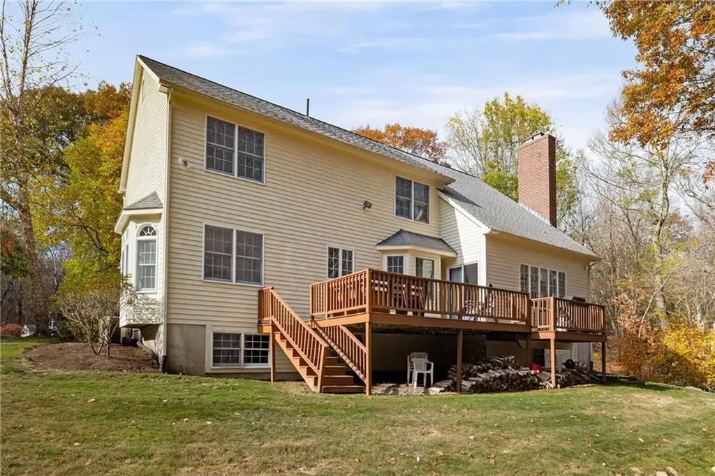 90 Signal Ridge Way East Greenwich RI 02818