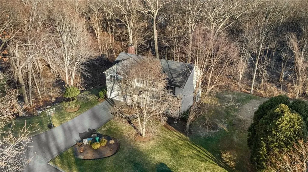 90 Signal Ridge Way East Greenwich RI 02818