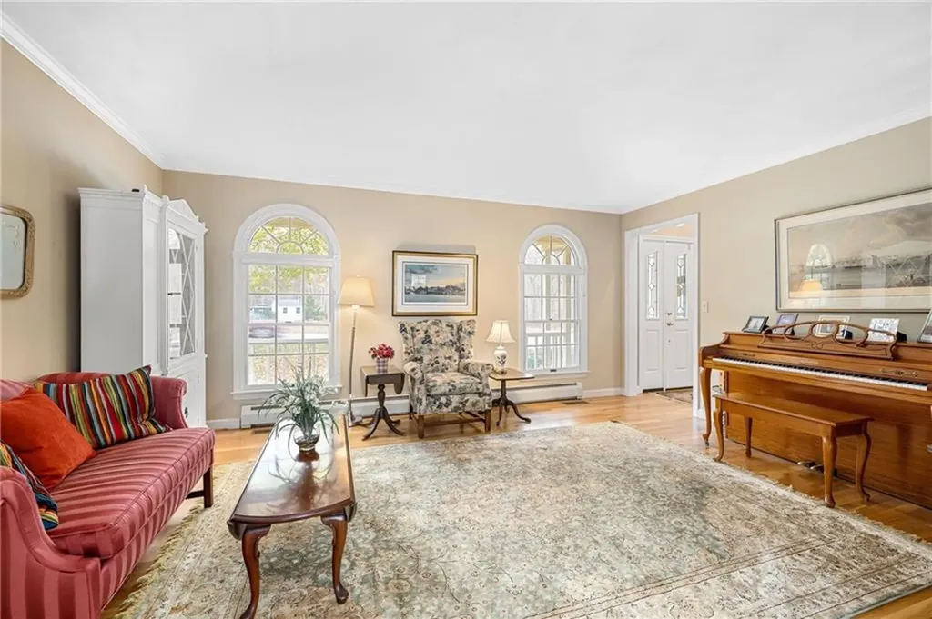 90 Signal Ridge Way East Greenwich RI 02818