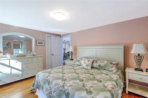 10 Manning Drive Barrington RI 02806