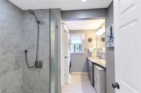 10 Manning Drive Barrington RI 02806