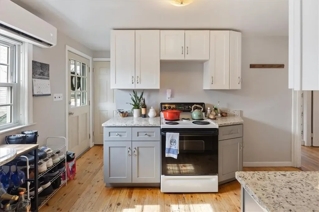 12 Barber Avenue Warwick RI 02886