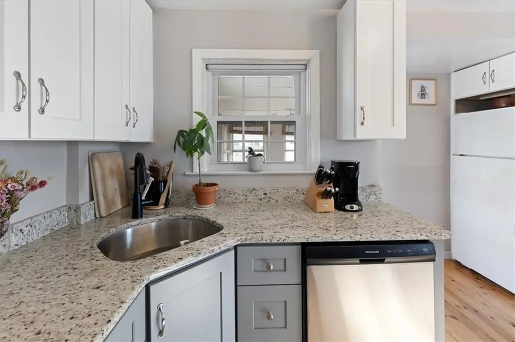 12 Barber Avenue Warwick RI 02886