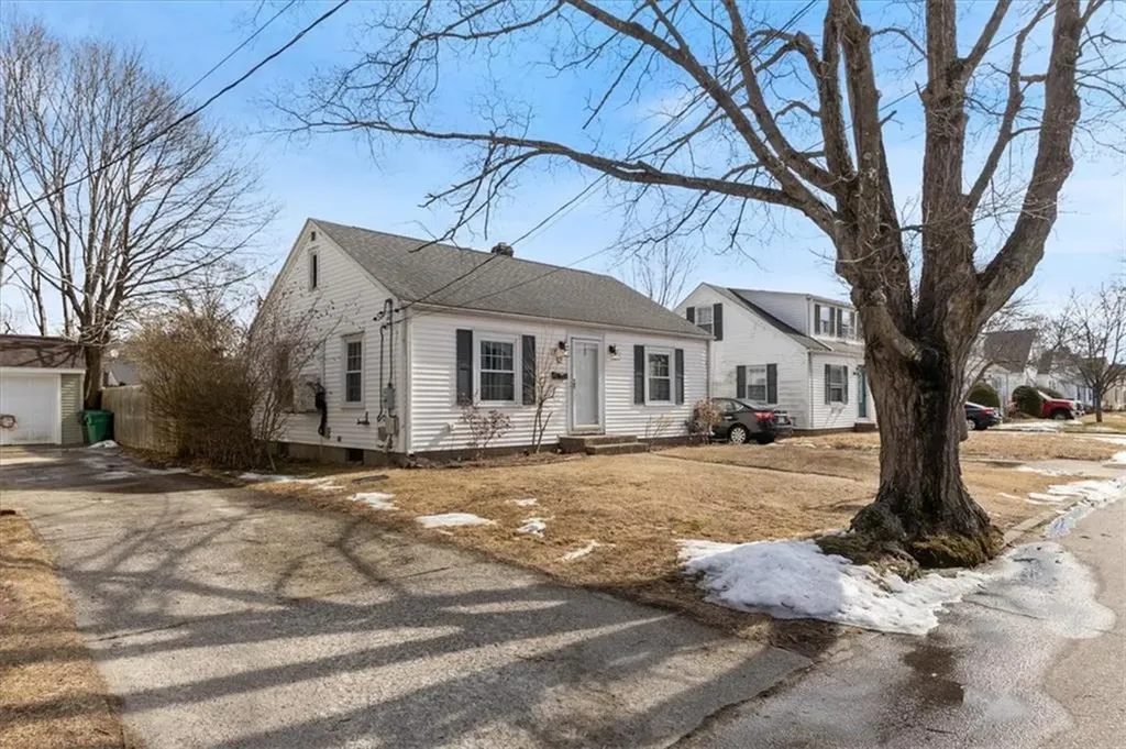 12 Barber Avenue Warwick RI 02886