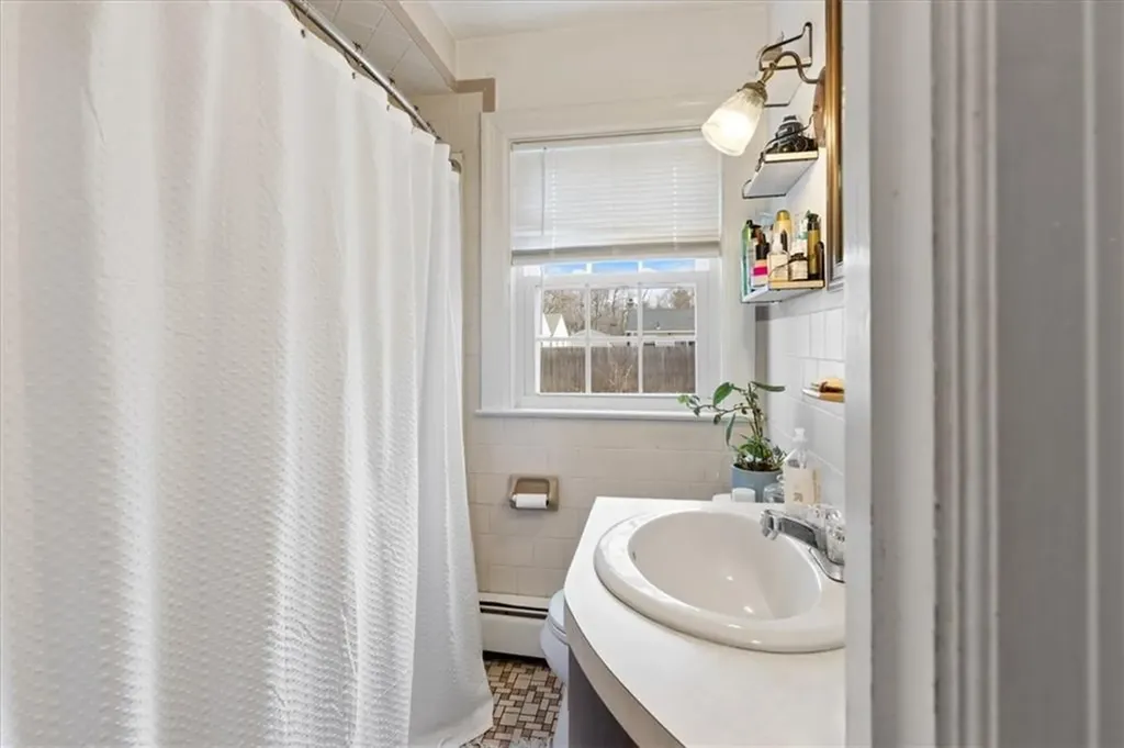 12 Barber Avenue Warwick RI 02886