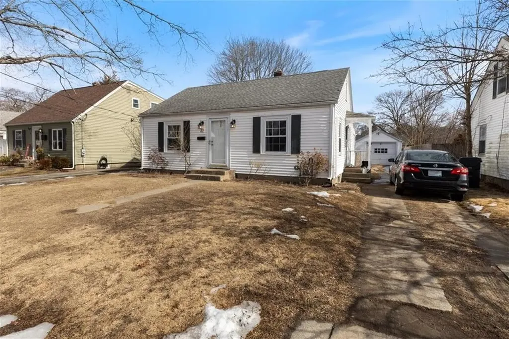 12 Barber Avenue Warwick RI 02886