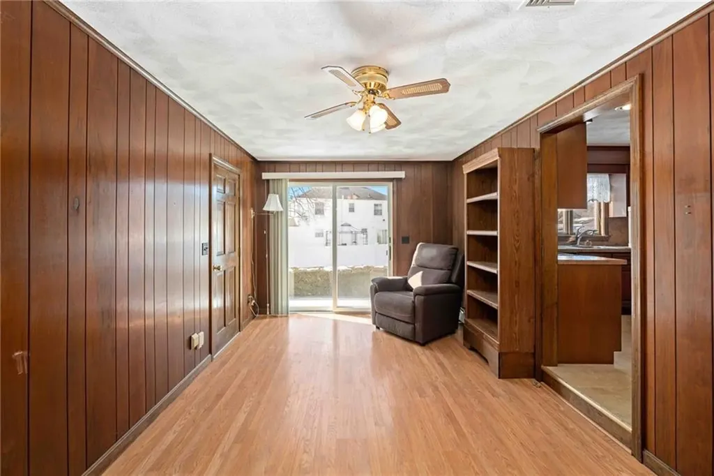 91 Old Spring Road Cranston RI 02920
