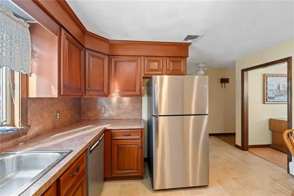 91 Old Spring Road Cranston RI 02920