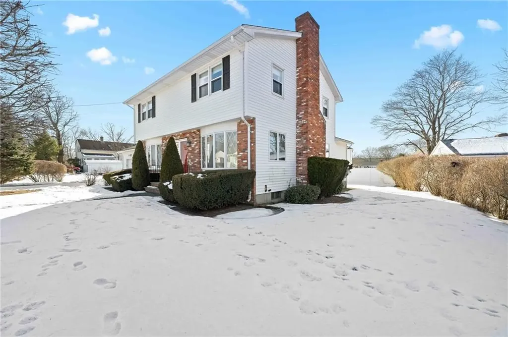 91 Old Spring Road Cranston RI 02920