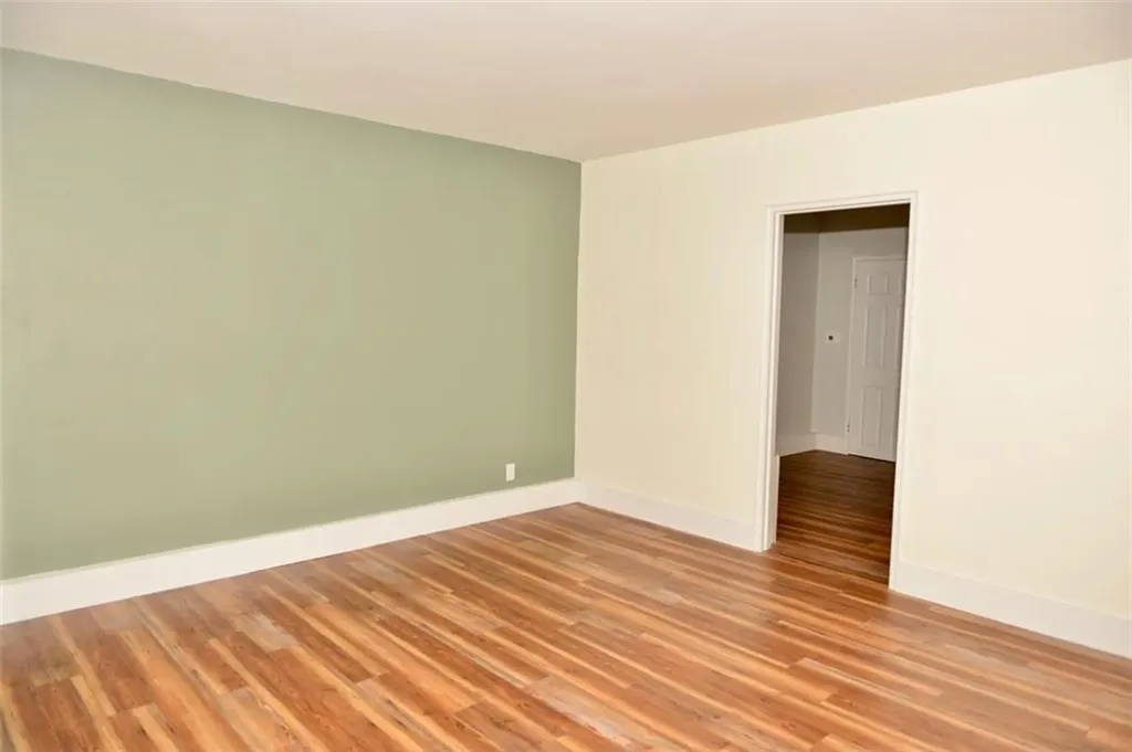 18 South Atlantic Avenue Warwick RI 02888
