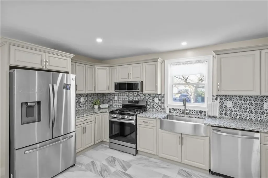 56 Center Street Woonsocket RI 02895