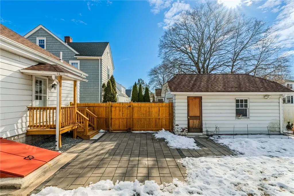 44 Tallman Avenue Cranston RI 02910