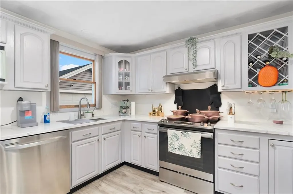 166 2nd Street Pawtucket RI 02861