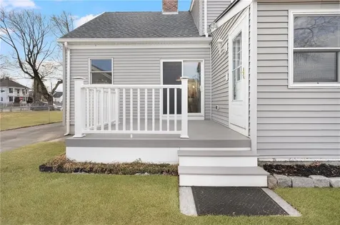 166 2nd Street Pawtucket RI 02861