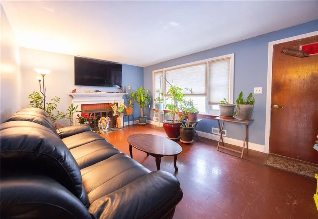 195 Priscilla Road Woonsocket RI 02895