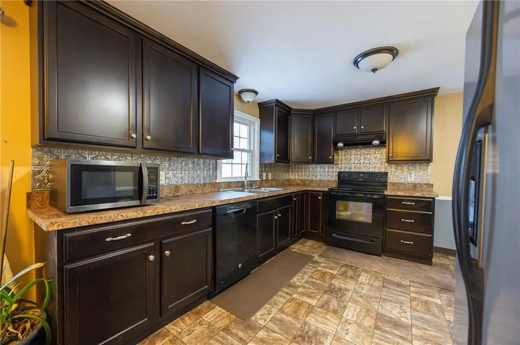 195 Priscilla Road Woonsocket RI 02895