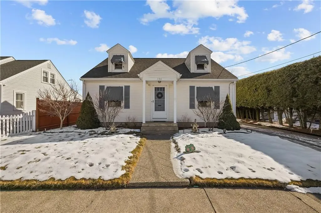 236 Bloomfield Street Pawtucket RI 02861