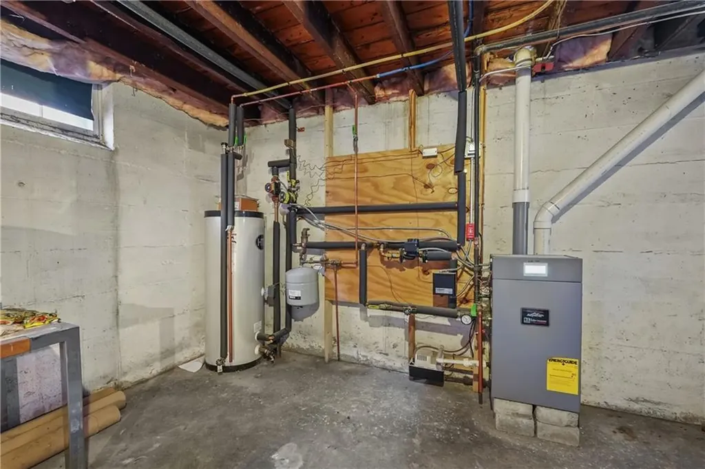 236 Bloomfield Street Pawtucket RI 02861