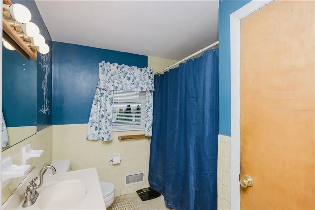 356 Buchanan Street Pawtucket RI 02860