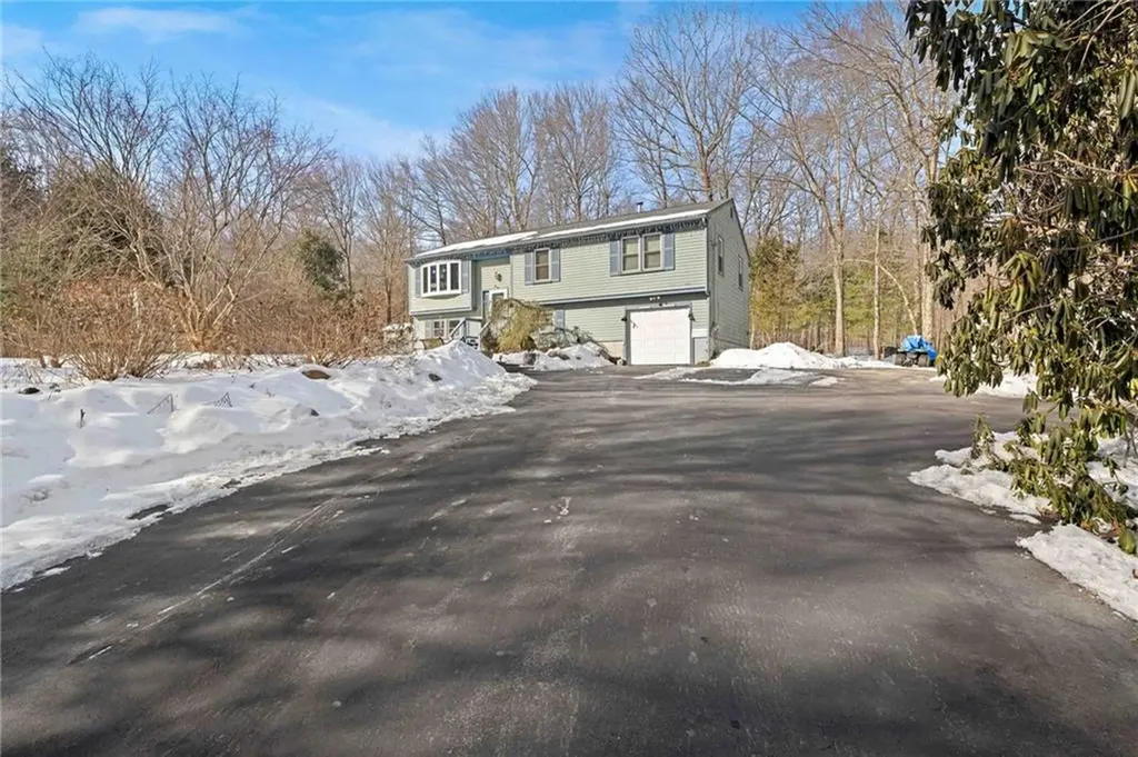 189 Twin Brook Lane Coventry RI 02816