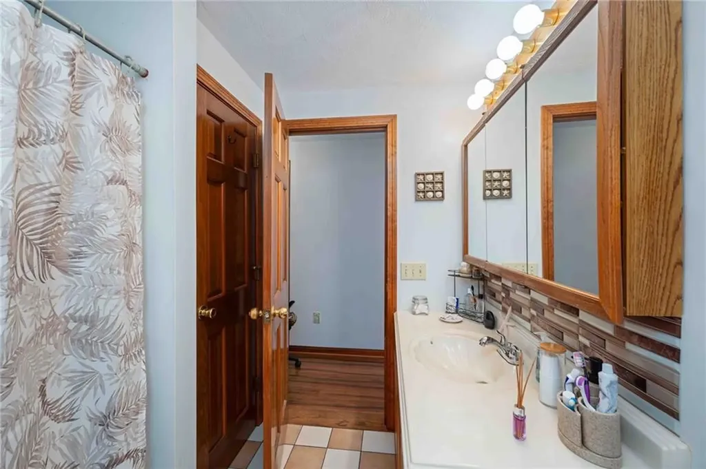 189 Twin Brook Lane Coventry RI 02816
