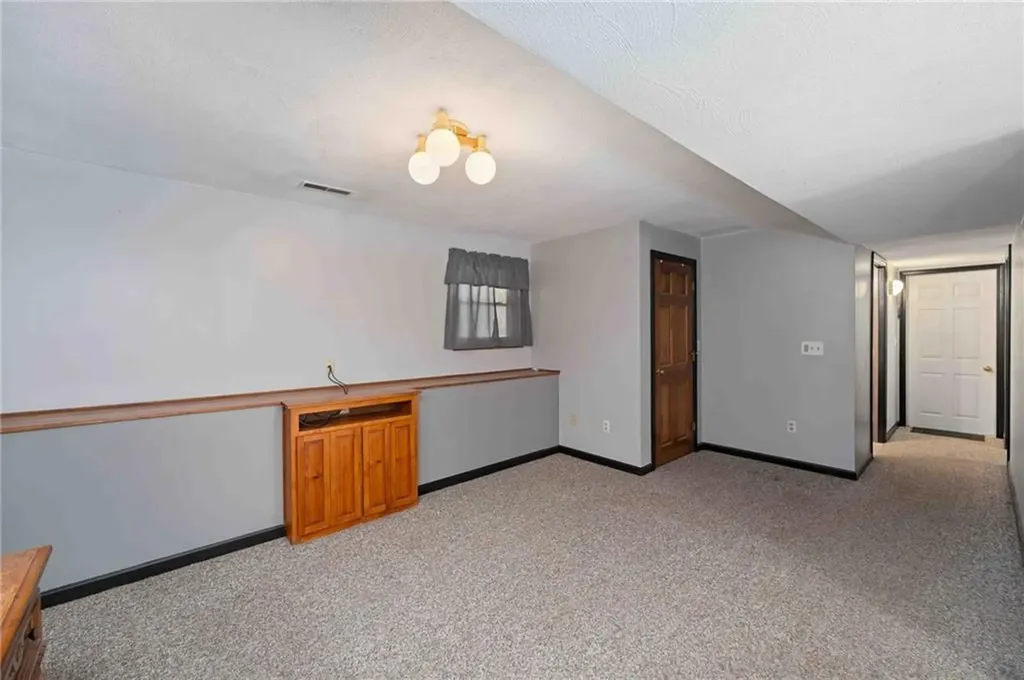 189 Twin Brook Lane Coventry RI 02816