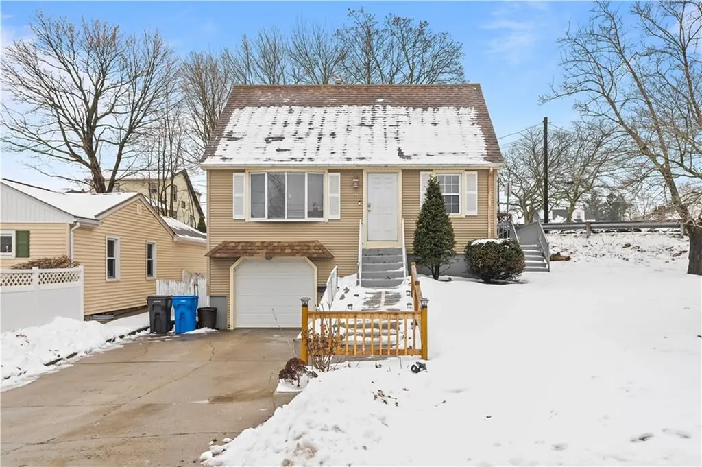86 B Street Cranston RI 02920