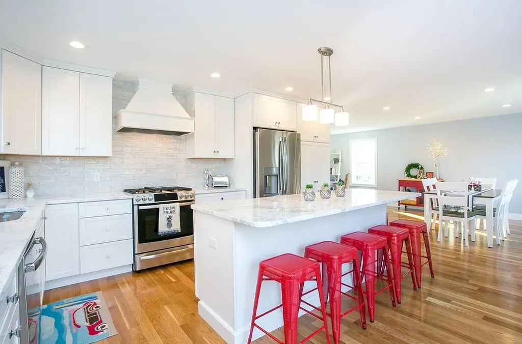 107 Orchard Avenue Middletown RI 02842
