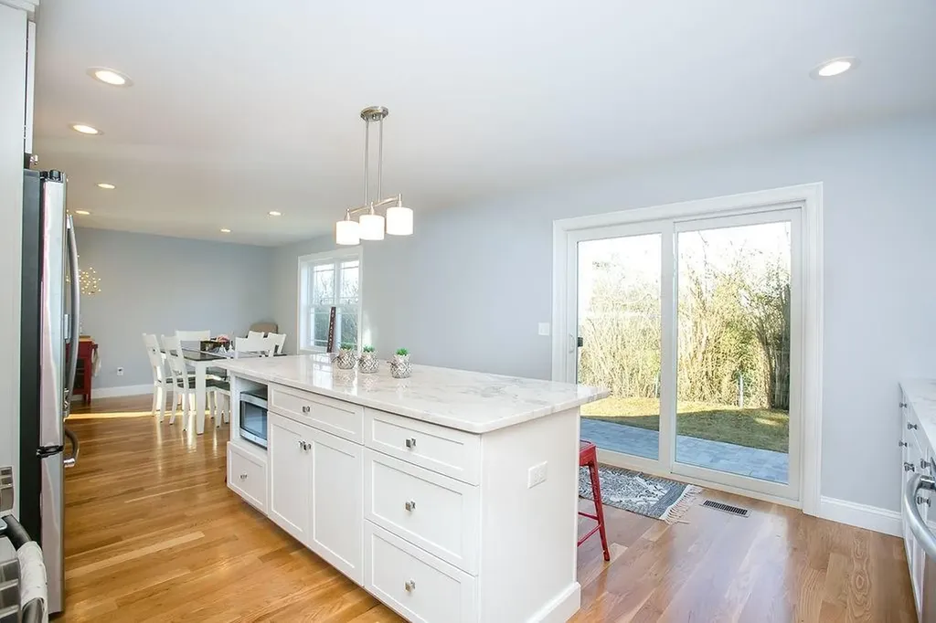 107 Orchard Avenue Middletown RI 02842