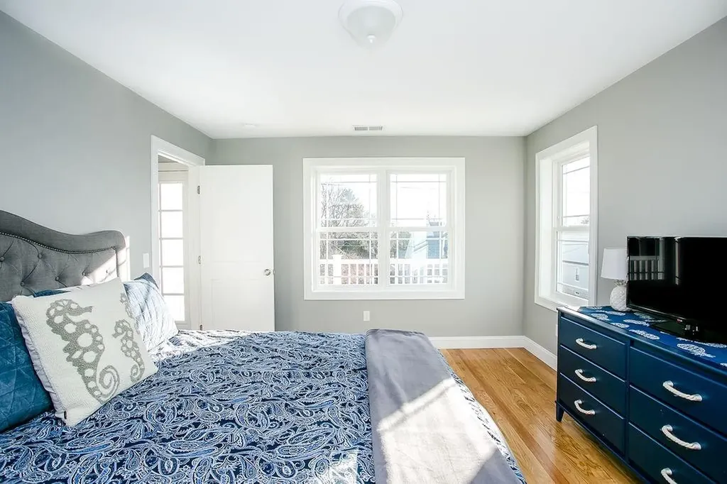 107 Orchard Avenue Middletown RI 02842