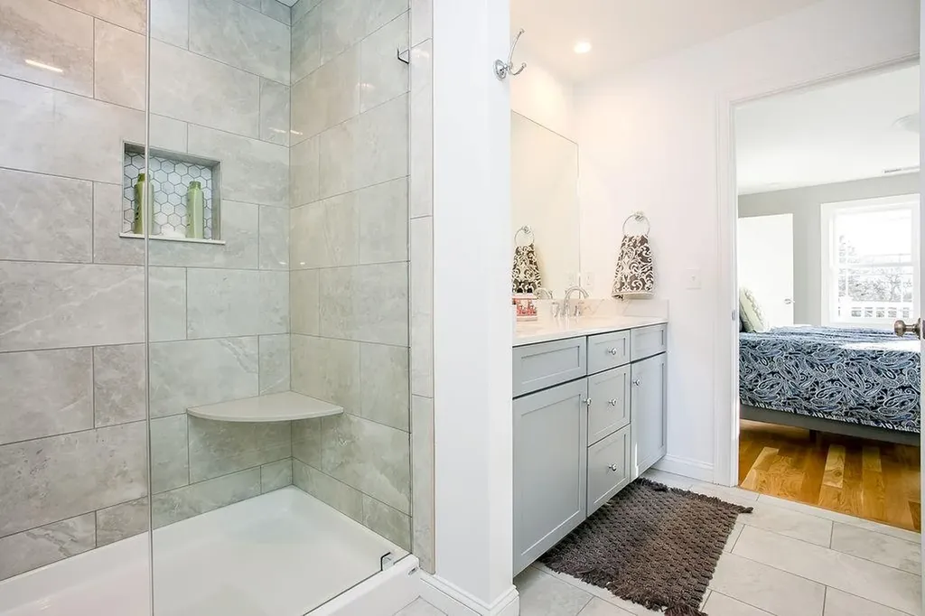 107 Orchard Avenue Middletown RI 02842
