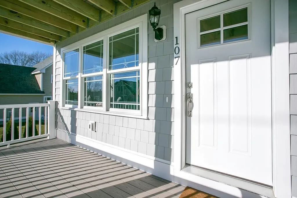 107 Orchard Avenue Middletown RI 02842