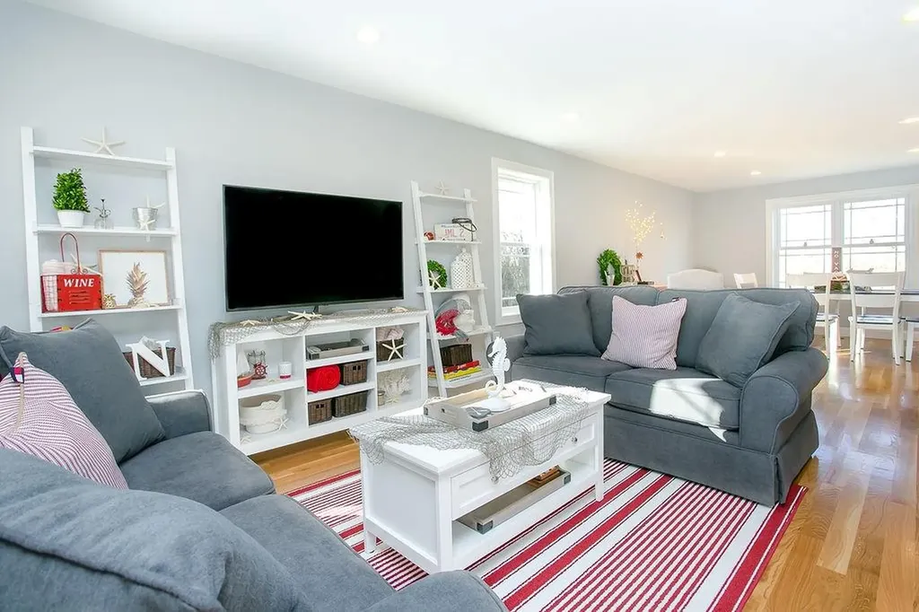 107 Orchard Avenue Middletown RI 02842
