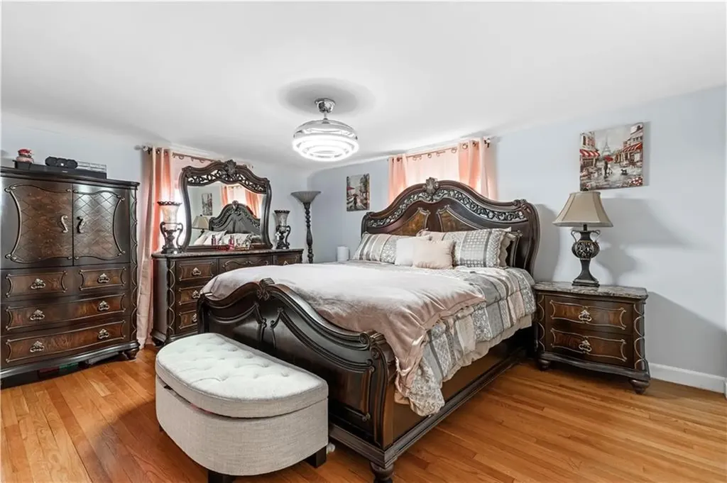 15 Whitewood Drive Cranston RI 02920