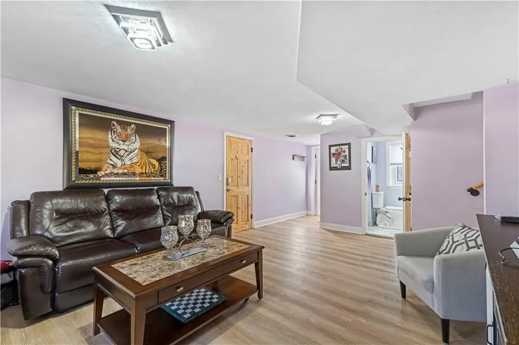 15 Whitewood Drive Cranston RI 02920
