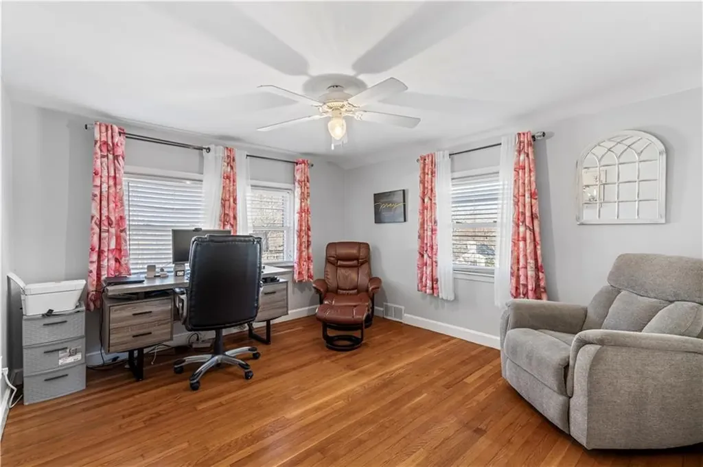 15 Whitewood Drive Cranston RI 02920