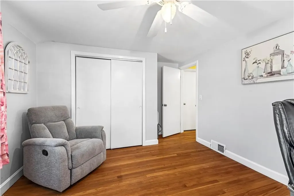 15 Whitewood Drive Cranston RI 02920