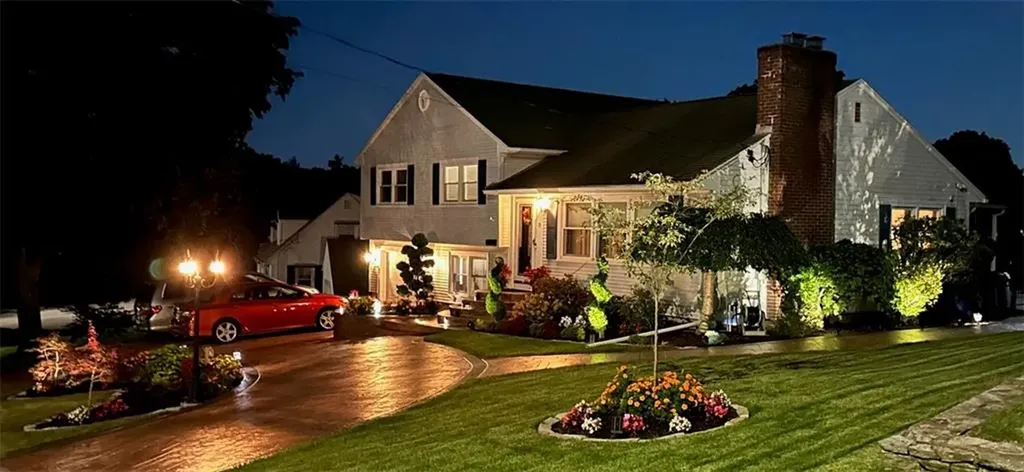 15 Whitewood Drive Cranston RI 02920