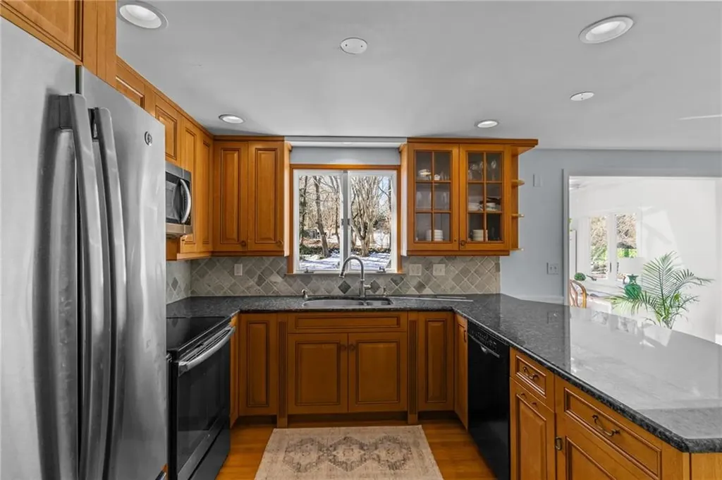 146 Woodland Drive Portsmouth RI 02871